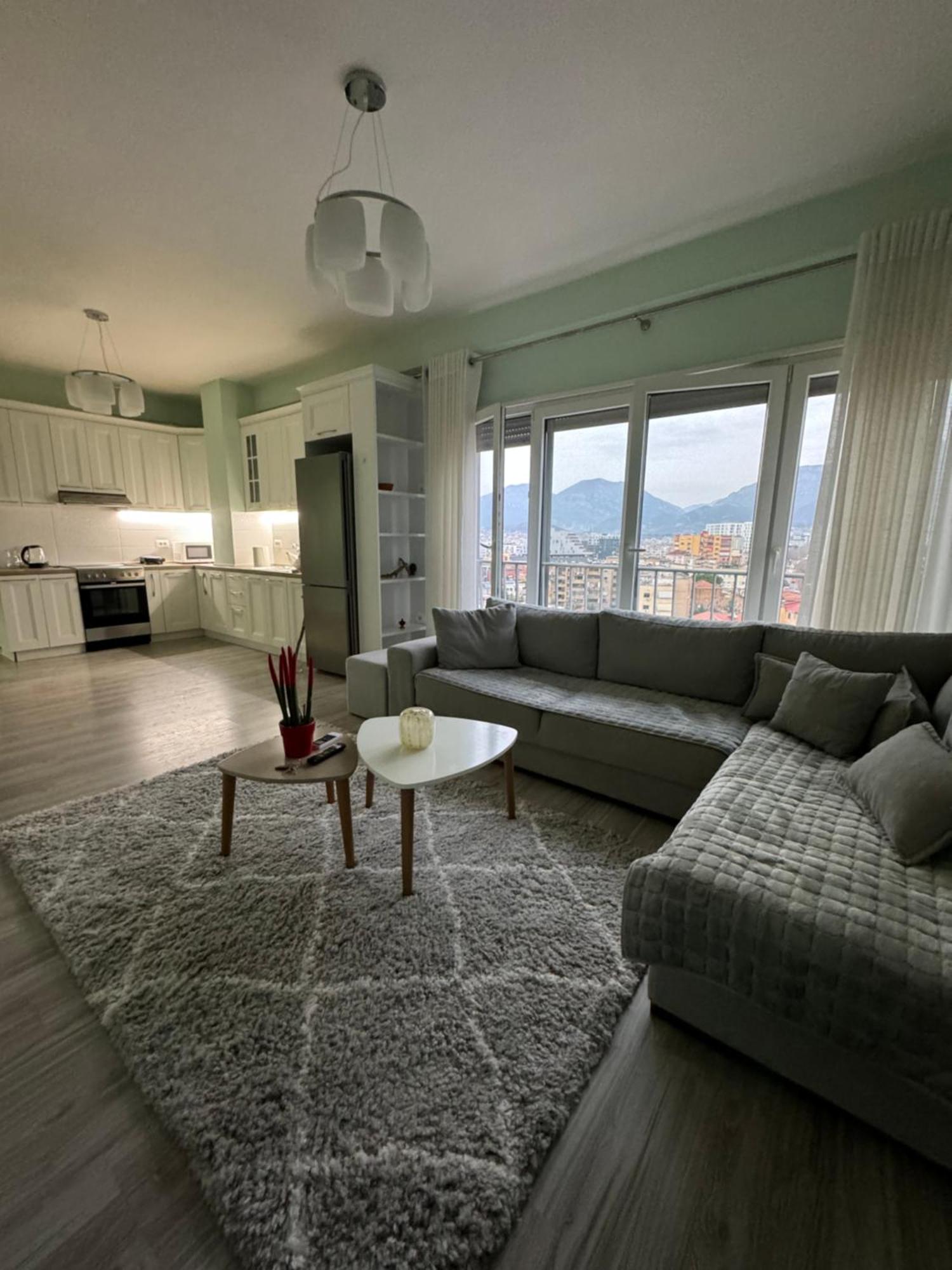 Tirana Centre Lions Gate 2 Apartment Esterno foto