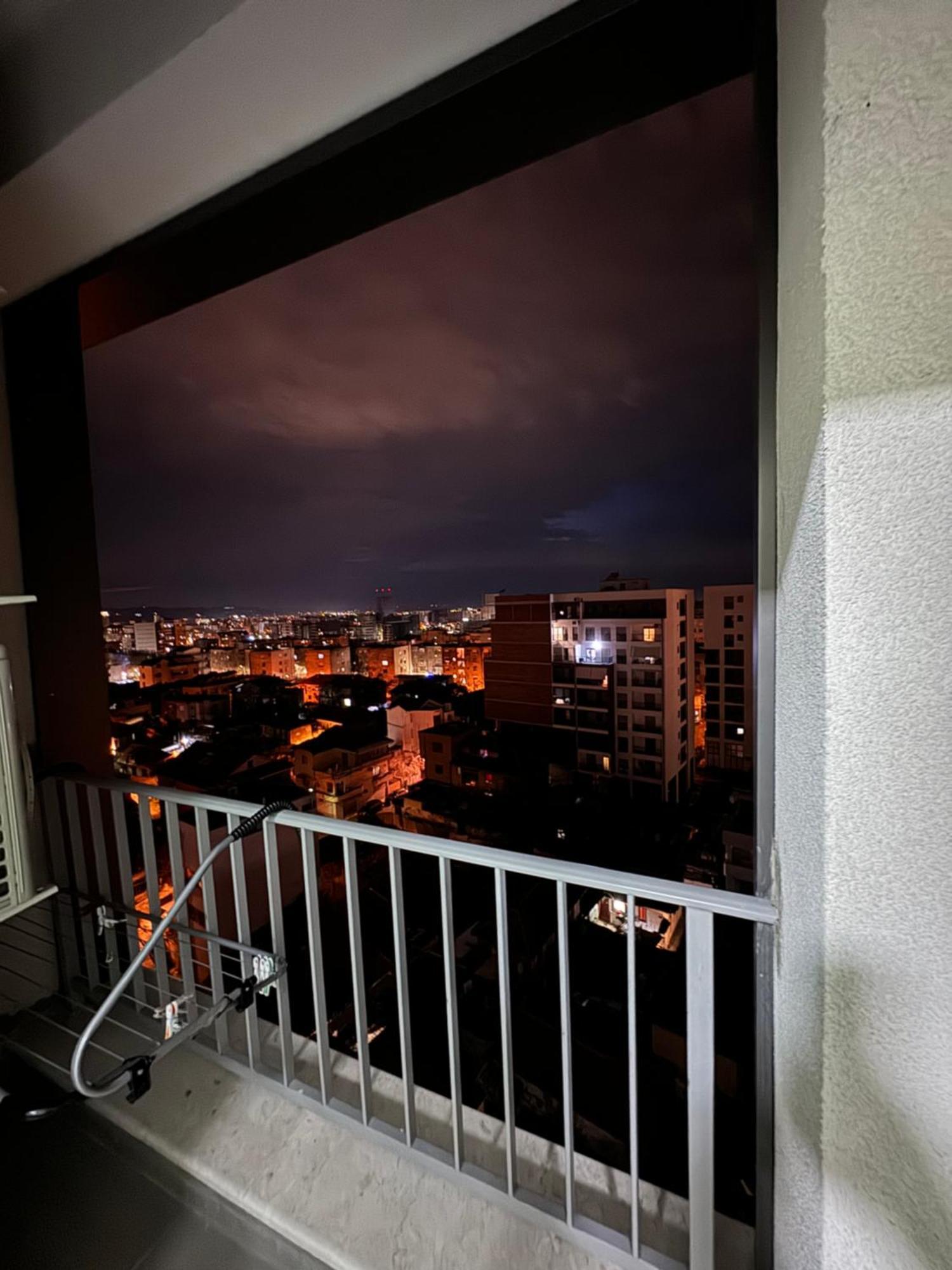 Tirana Centre Lions Gate 2 Apartment Esterno foto