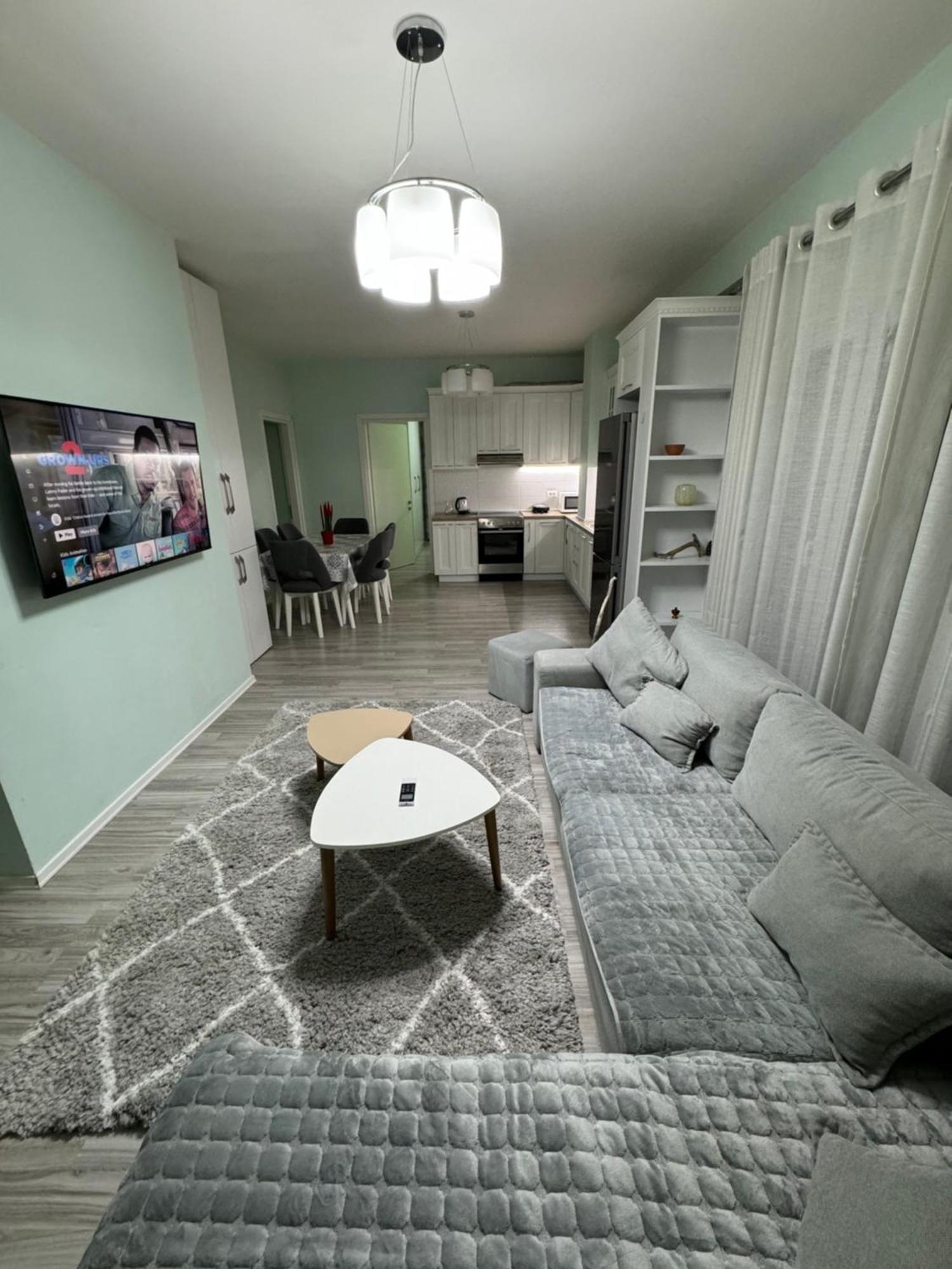 Tirana Centre Lions Gate 2 Apartment Esterno foto
